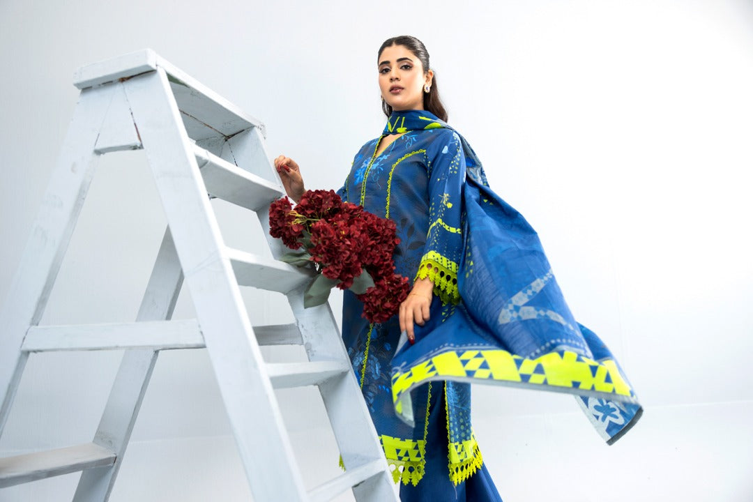 3pc Lawn suit With Dyed Trouser